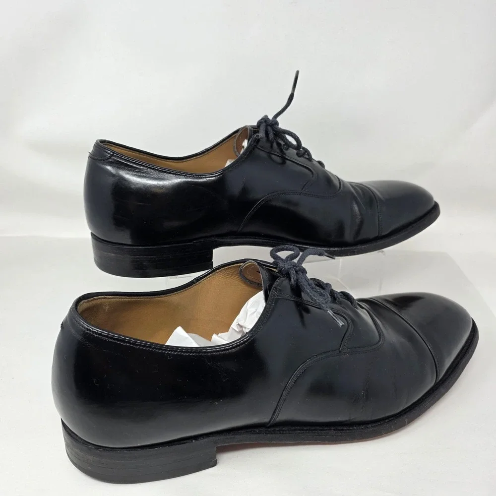 Johnston & Murphy ships from